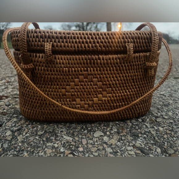 Helen Kaminski purse - Picture 3 of 8